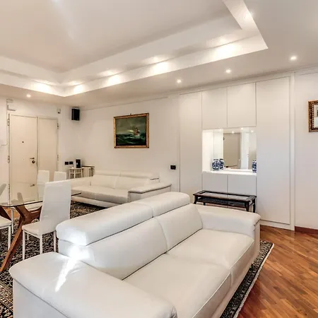 White Vatican Appartement Rome
