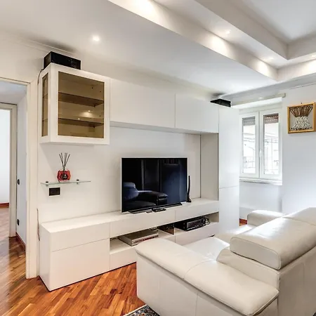 White Vatican Appartement *